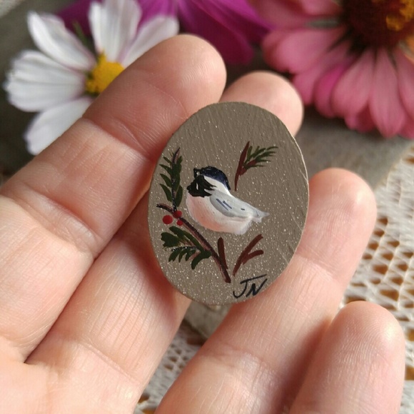 Winter Chickadee brooch pin painted wood Christmas bird - Picture 2 of 4